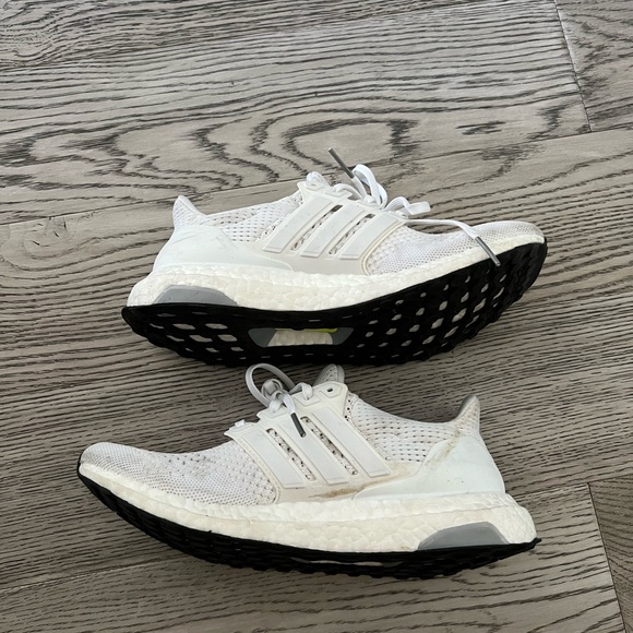 Adidas ultraboost white size 6.5 - Picture 3 of 5